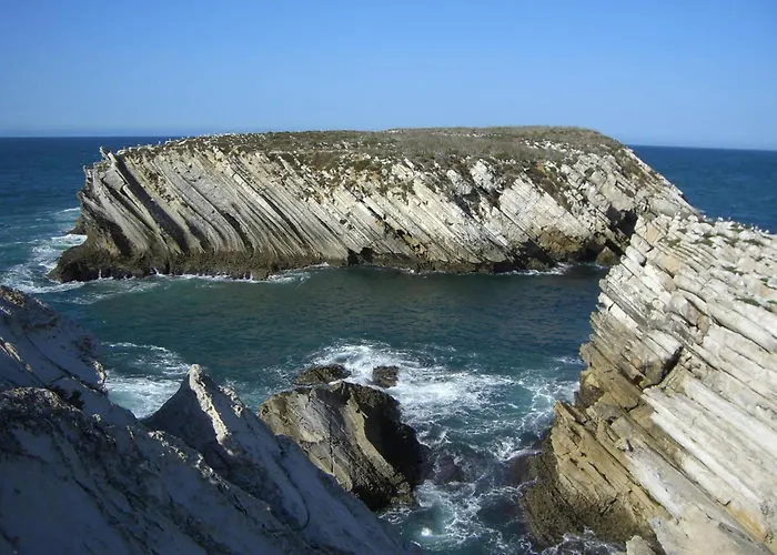 Charming Rustic Wine Cellar House In With Fireplace Feriehus