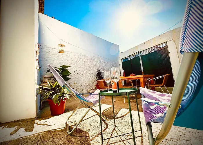 別荘 Charming Rustic Wine Cellar House In With Fireplace *